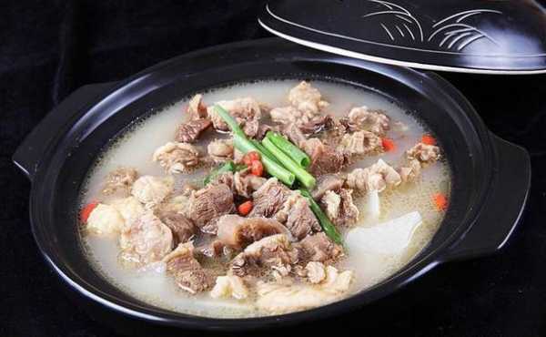 清炖牛肉选哪里比较好(清炖牛肉选哪里比较好吃)-第2张图片-厨房小当家 清炖牛肉选哪里比较好(清炖牛肉选哪里比较好吃)-第2张图片-厨房小当家