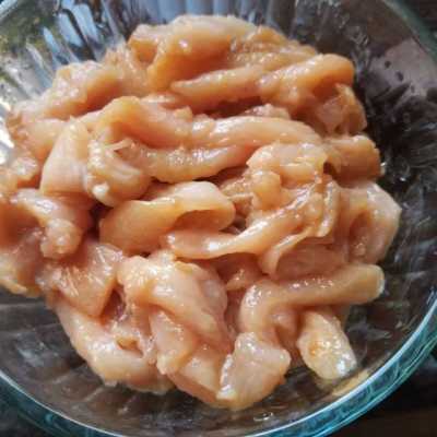 刚买回来的鸡胸肉怎样清洗干净,菜市场哪里有鸡胸肉买的-第1张图片-厨房小当家 刚买回来的鸡胸肉怎样清洗干净,菜市场哪里有鸡胸肉买的-第1张图片-厨房小当家