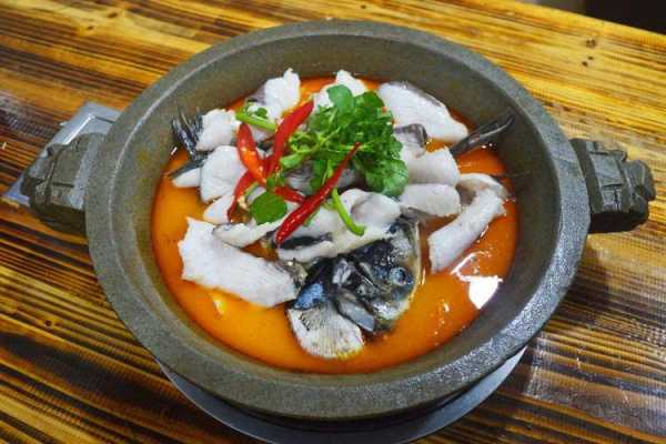 石锅鱼是哪里的特色菜(石锅鱼是哪里的特色菜啊)-第2张图片-厨房小当家 石锅鱼是哪里的特色菜(石锅鱼是哪里的特色菜啊)-第2张图片-厨房小当家