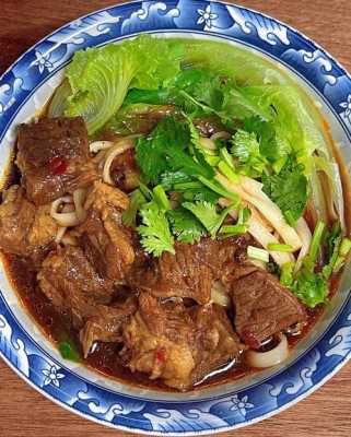 四川哪里的牛肉面好吃（四川哪里的牛肉面好吃又便宜）-第2张图片-厨房小当家