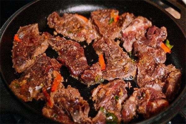 云南哪里的烤牛肉最好吃,牛脊肉是哪里的肉啊-第3张图片-厨房小当家 云南哪里的烤牛肉最好吃,牛脊肉是哪里的肉啊-第3张图片-厨房小当家