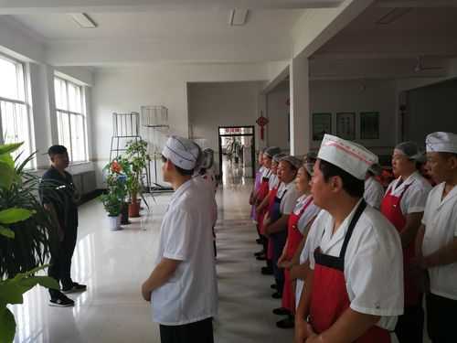 大学食堂里的管理者怎么样(大学食堂里的管理者怎么样了)-第2张图片-厨房小当家 大学食堂里的管理者怎么样(大学食堂里的管理者怎么样了)-第2张图片-厨房小当家