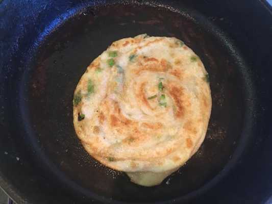 哪里蒜油饼(蒜香油饼是怎么做的)-第3张图片-厨房小当家 哪里蒜油饼(蒜香油饼是怎么做的)-第3张图片-厨房小当家