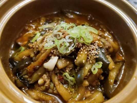 茄子汤 哪里(鲫鱼茄子汤的家常做法)-第3张图片-厨房小当家 茄子汤 哪里(鲫鱼茄子汤的家常做法)-第3张图片-厨房小当家