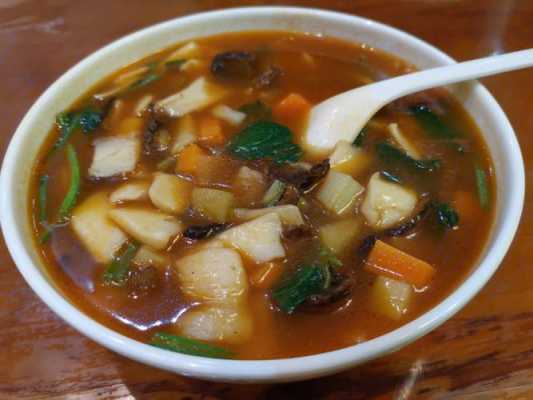 乌鲁木齐哪里汤饭好吃(红乌苏多少毫升)-第1张图片-厨房小当家 乌鲁木齐哪里汤饭好吃(红乌苏多少毫升)-第1张图片-厨房小当家