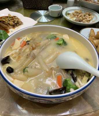 鱼皮汤是哪里（鱼皮汤是哪里的特色）-第1张图片-厨房小当家