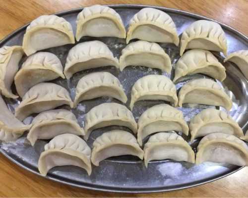 乌鱼饺子做法,月牙型饺子哪里有卖的-第1张图片-厨房小当家 乌鱼饺子做法,月牙型饺子哪里有卖的-第1张图片-厨房小当家