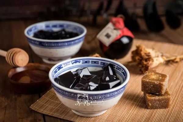 龟苓膏哪里的好处(龟苓膏加蜂蜜好吃吗)-第2张图片-厨房小当家 龟苓膏哪里的好处(龟苓膏加蜂蜜好吃吗)-第2张图片-厨房小当家