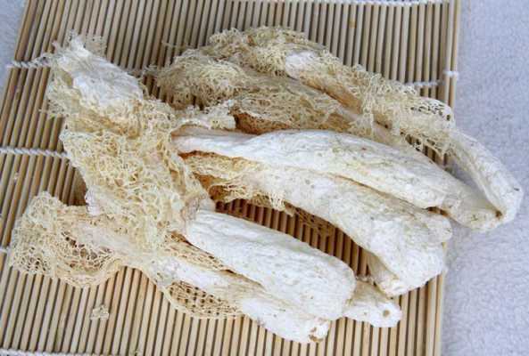 竹荪的裙边能吃吗?泡发的方法有什么区别没,竹荪的菌盖头在哪里-第1张图片-厨房小当家 竹荪的裙边能吃吗?泡发的方法有什么区别没,竹荪的菌盖头在哪里-第1张图片-厨房小当家