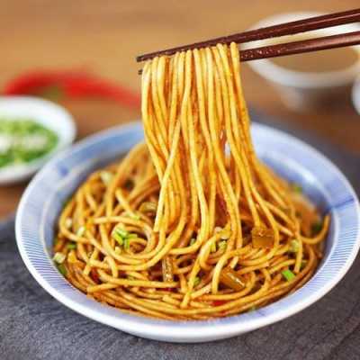 热干面哪里美食（热干面是哪个城市发明的）-第1张图片-厨房小当家