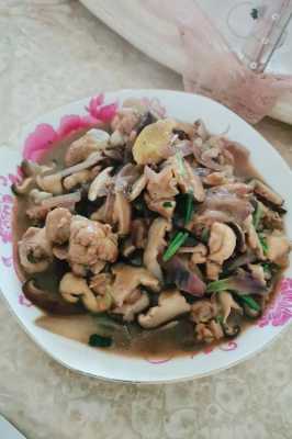 鸡腿蘑菇哪里有(先炒蘑菇还是先炒小鸡腿)-第3张图片-厨房小当家 鸡腿蘑菇哪里有(先炒蘑菇还是先炒小鸡腿)-第3张图片-厨房小当家