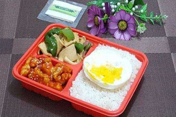 在工业区开快餐店有什么优点,开一家盒饭快餐店怎么样呢-第2张图片-厨房小当家 在工业区开快餐店有什么优点,开一家盒饭快餐店怎么样呢-第2张图片-厨房小当家