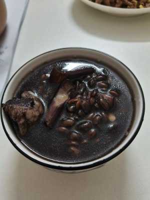 哪里有黑豆丝(黑豆炖墨鱼的做法)-第2张图片-厨房小当家 哪里有黑豆丝(黑豆炖墨鱼的做法)-第2张图片-厨房小当家