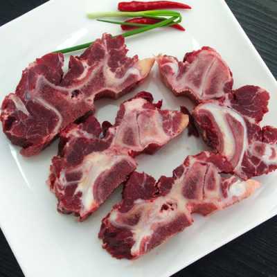 牛肉哪里带骨头(牛肉汤的牛骨头从哪儿进货)-第2张图片-厨房小当家 牛肉哪里带骨头(牛肉汤的牛骨头从哪儿进货)-第2张图片-厨房小当家