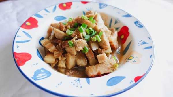 芋头烧肉是哪里（芋头烧肉是哪里的）-第1张图片-厨房小当家