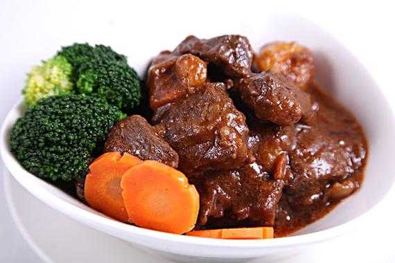 红酒牛肉哪里的(红酒牛肉最吸引人的文案)-第3张图片-厨房小当家 红酒牛肉哪里的(红酒牛肉最吸引人的文案)-第3张图片-厨房小当家