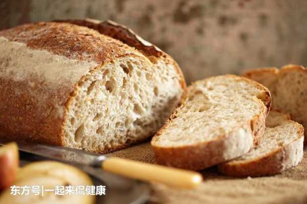 烤箱在哪里放水（烤面包时烤箱内用放水）-第2张图片-厨房小当家