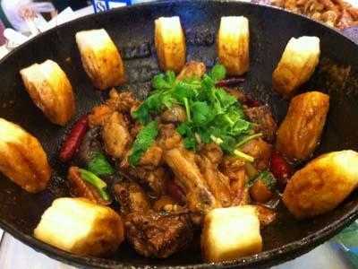 铁锅鸡哪里有(为什么火锅鸡炖二十分钟就可以,我铁锅炖了一个小时都咬不动)-第2张图片-厨房小当家 铁锅鸡哪里有(为什么火锅鸡炖二十分钟就可以,我铁锅炖了一个小时都咬不动)-第2张图片-厨房小当家