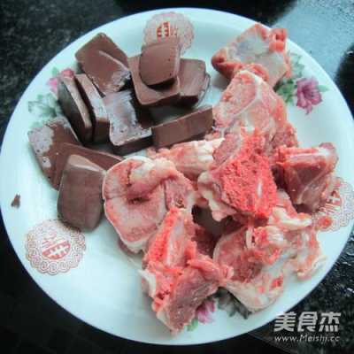 猪血骨是哪里(猪血骨是哪里的肉)-第3张图片-厨房小当家 猪血骨是哪里(猪血骨是哪里的肉)-第3张图片-厨房小当家