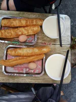 豆浆泡油条 哪里（豆浆泡油条哪里人爱吃）-第2张图片-厨房小当家