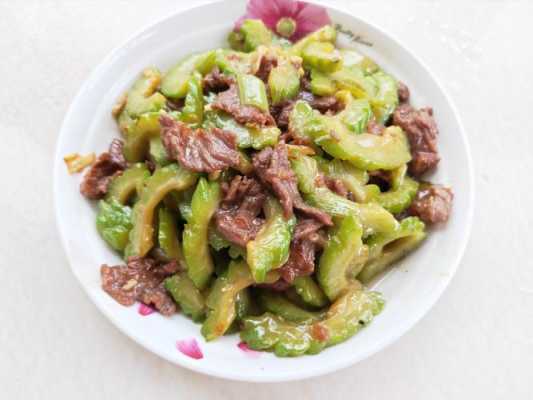苦瓜炒牛肉哪里(苦瓜炒牛肉哪里的菜)-第2张图片-厨房小当家 苦瓜炒牛肉哪里(苦瓜炒牛肉哪里的菜)-第2张图片-厨房小当家