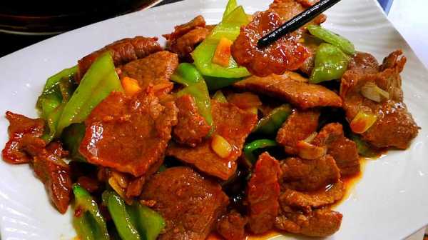 炒牛肉哪个部位好吃,牛肉炒哪里好吃又嫩-第1张图片-厨房小当家 炒牛肉哪个部位好吃,牛肉炒哪里好吃又嫩-第1张图片-厨房小当家